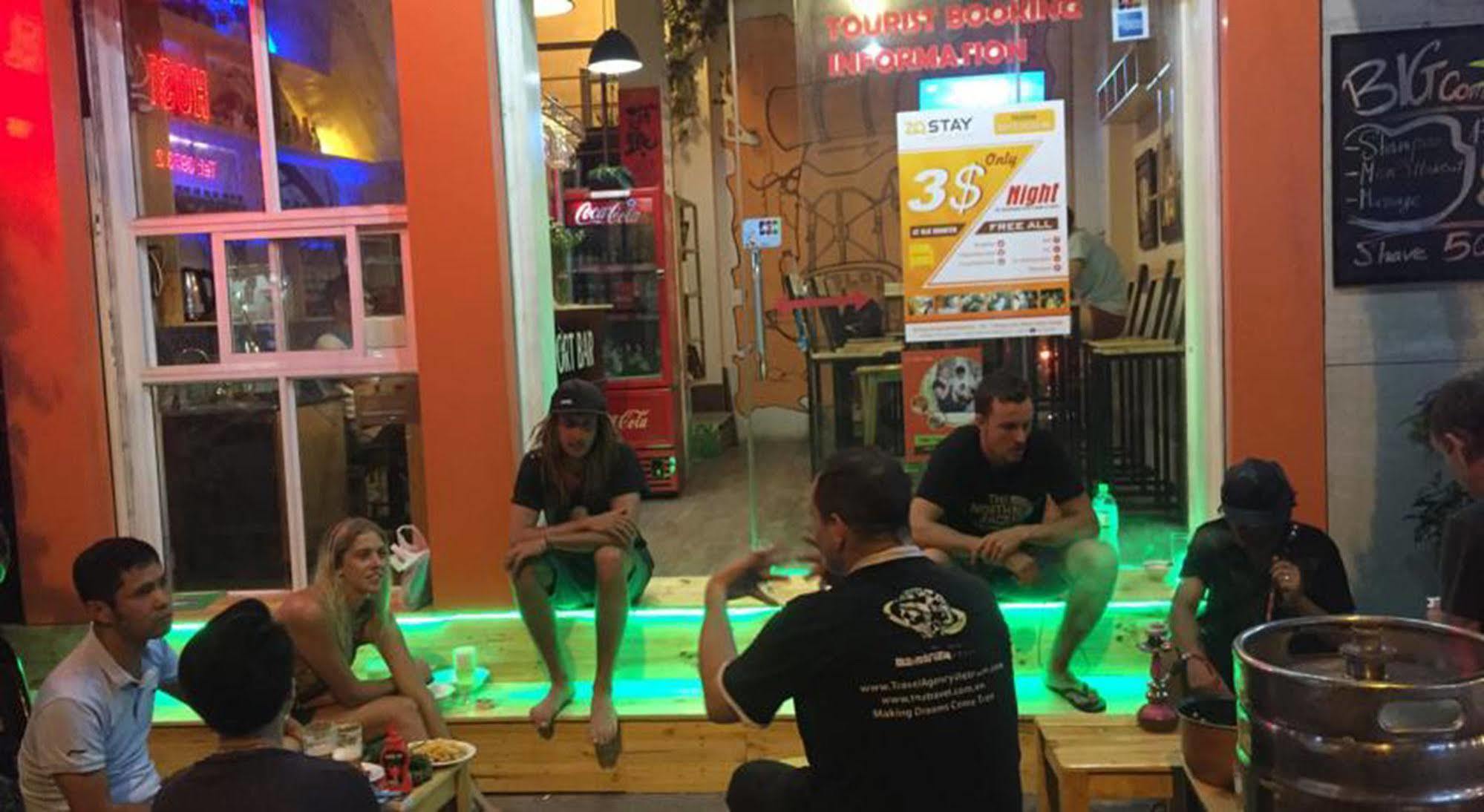 Zostay Hostel Backpackers Hanoi Esterno foto